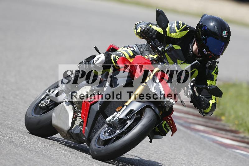 /27 12.06.2025 Ducati Schweiz Trackday Warmup  ADR/blau-bleu/ohne
